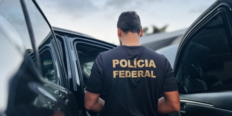 PF faz operação contra fraudes previdenciárias e peculato digital na Bahia