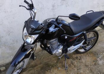 Motocicleta com sinais de adulteração usada em manobras do “grau” é apreendida pela Polícia Civil em Jaguaquara