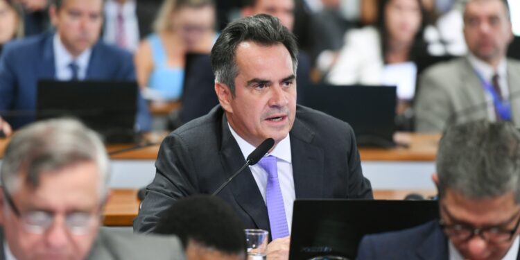 PF cumpre mandados contra Ciro Nogueira em nova fase de operação do caso Master