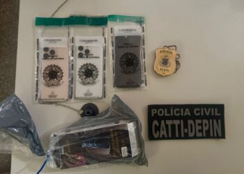 Polícia Civil cumpre mandados e prende dois suspeitos durante operação para recuperar celulares saqueados após acidente na BR-116