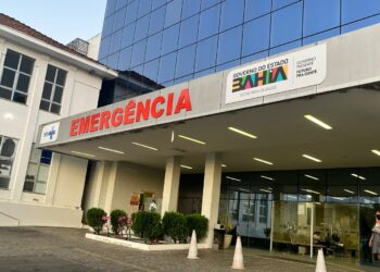 Mãe e filho de 2 anos são transferidos para o HGPV após serem baleados dentro de casa em Jaguaquara