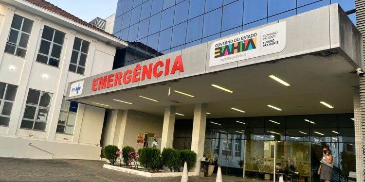 Mãe e filho de 2 anos são transferidos para o HGPV após serem baleados dentro de casa em Jaguaquara