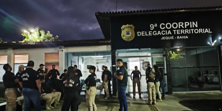 Operação Máscara prende cinco suspeitos de fraudes bancárias e lavagem de dinheiro em Jequié
