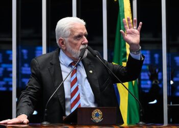 Congresso aprova transferência simbólica da sede do governo federal para Salvador no 2 de Julho