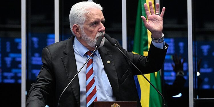 Congresso aprova transferência simbólica da sede do governo federal para Salvador no 2 de Julho