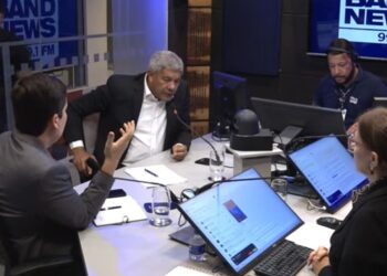 Em entrevista à rádio da capital, Jerônimo Rodrigues se irrita com pergunta sobre a BR-324