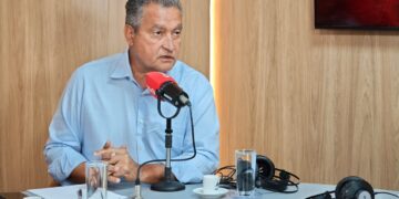 ACM Neto adota cartilha bolsonarista na Bahia e troca propostas por fake news e agressões, diz Rui Costa