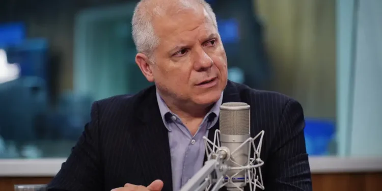 Ex-presidente do INSS é indiciado pela PF em investigação sobre descontos ilegais de aposentados
