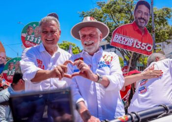 Rui Costa e Wagner lideram disputa pelo Senado Federal,  diz Quaest
