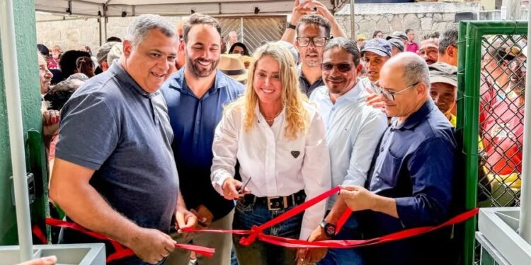 Nova Feira Livre de Jaguaquara é entregue com investimento de mais de R$ 5 milhões