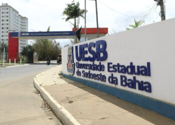 UESB abre inscrições e pedidos de isenção do vestibular 2027