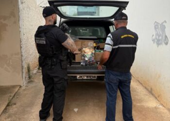 Polícia Civil realiza busca e apreensão em farmácia investigada por irregularidades em Vitória da Conquista