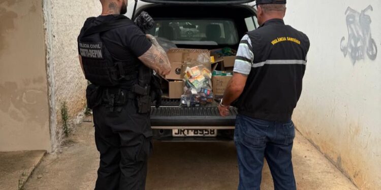 Polícia Civil realiza busca e apreensão em farmácia investigada por irregularidades em Vitória da Conquista