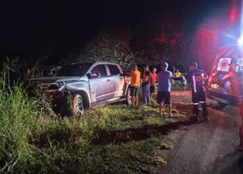 Cinco pessoas ficam feridas após colisão entre dois carros na BA-650, entre Ibirataia e Ipiaú