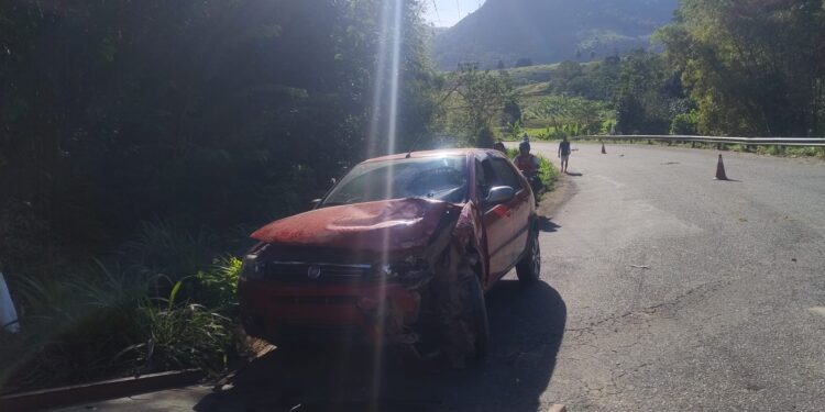 Motociclista fica gravemente ferido após colisão frontal na BA-547, entre Apuarema e Jequié