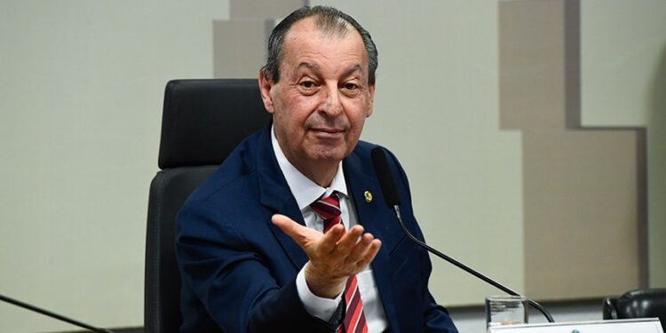 PEC que acaba com escala 6×1 avança no Senado e pode ser votada nesta semana