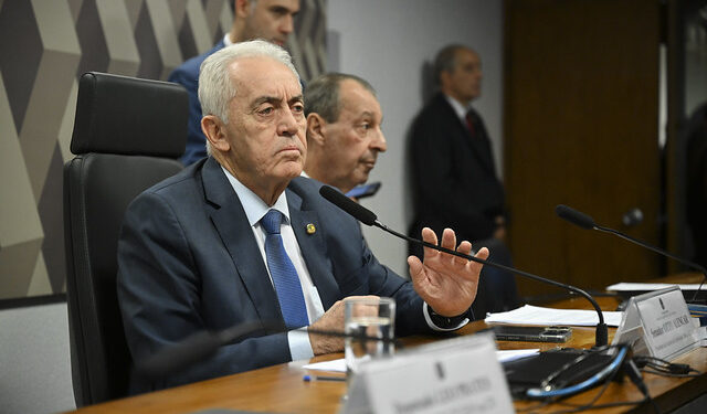 Mensagens da PF mostram Vorcaro chamando Otto Alencar de “conselheiro” e “comandante”