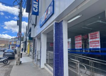 Empregados da Caixa na Bahia decidem manter greve após assembleia virtual