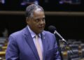 Antonio Brito é único deputado da Bahia sem faltas em sessões da Câmara desde 2023