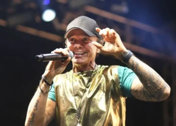 Cantor baiano Netinho morre aos 60 anos após batalha contra o câncer
