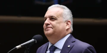 Gilmar arquiva acusação de estupro contra Alfredo Gaspar, vice de Flávio
