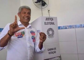 Jerônimo vota em Brotas e projeta vitória do PT na Bahia e no Brasil