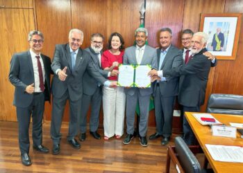 Jerônimo anuncia R$ 3 bilhões do governo federal para a Ponte Salvador–Itaparica