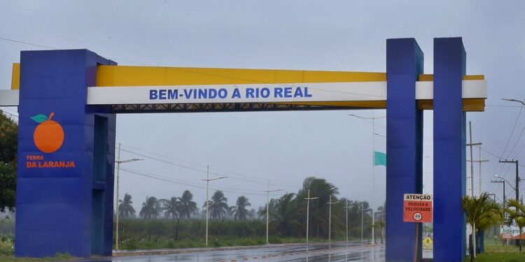 Bahia tem 13 municípios em Situação de Emergência após chuvas; BA-413 segue interditada