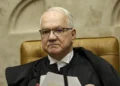 Fachin devolve relatoria do caso do INSS a Mendonça e mantém investigação do Banco Master sob sob sua relatoria