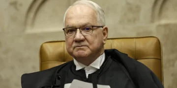 Fachin devolve relatoria do caso do INSS a Mendonça e mantém investigação do Banco Master sob sob sua relatoria